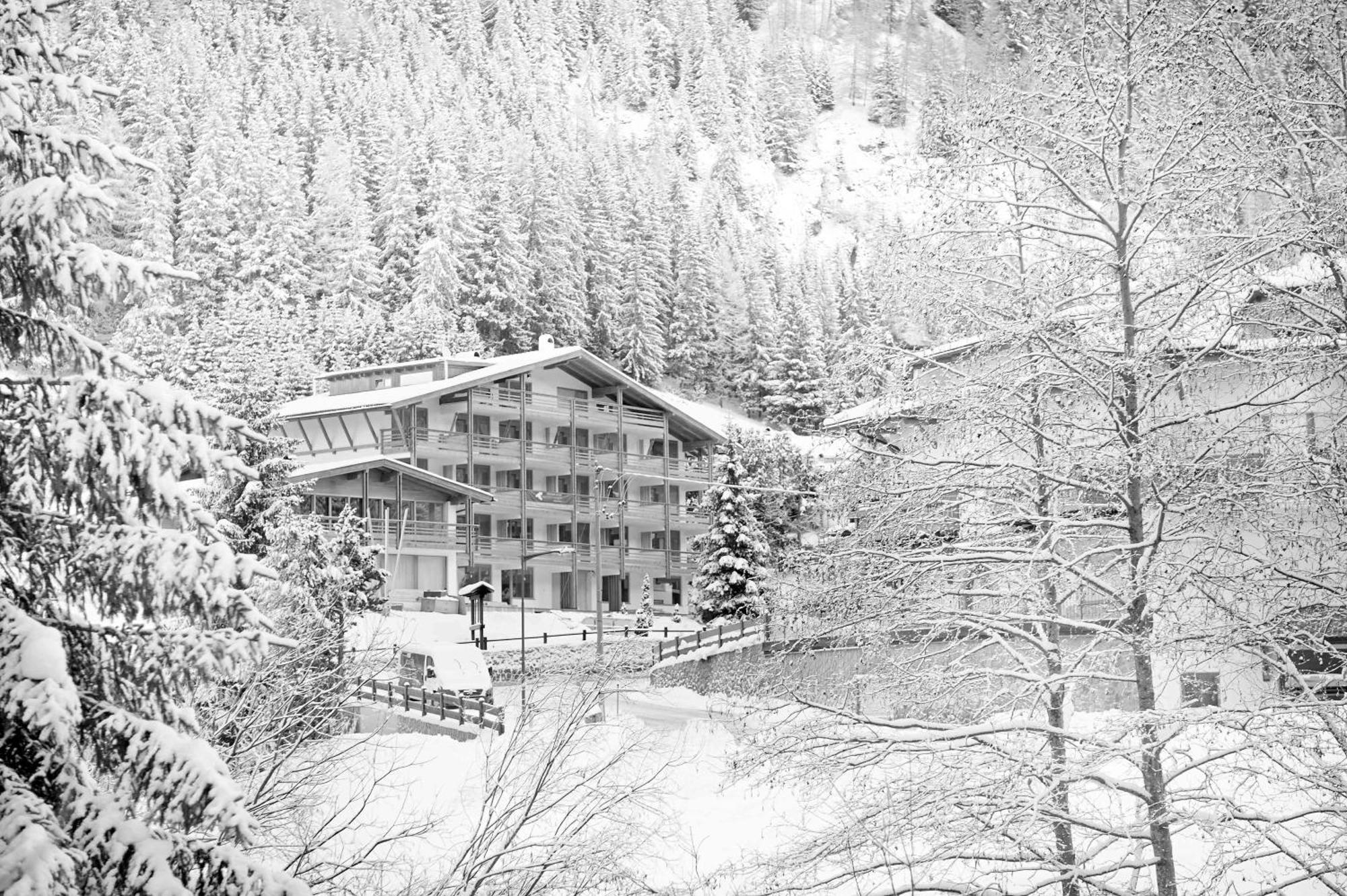 Arthotel Anterleghes - Gardenahotels Selva di Val Gardena Exteriör bild