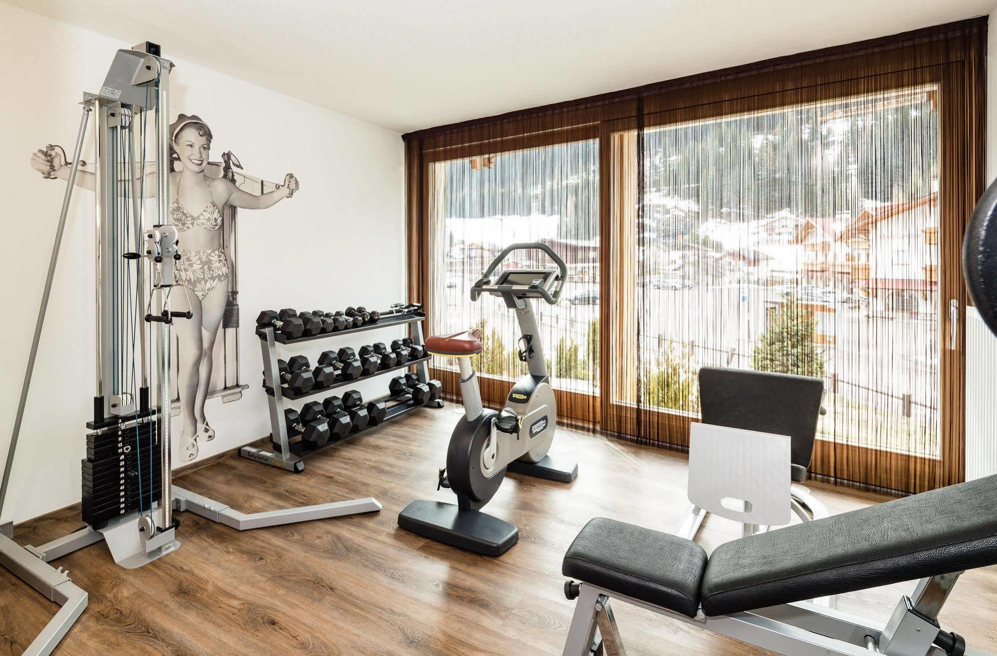 Arthotel Anterleghes - Gardenahotels Selva di Val Gardena Exteriör bild